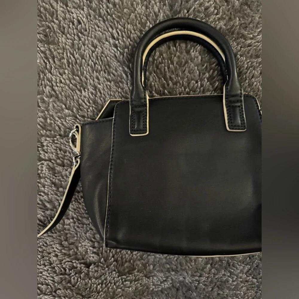VERA BRADLEY Small Faux Leather Crossbody